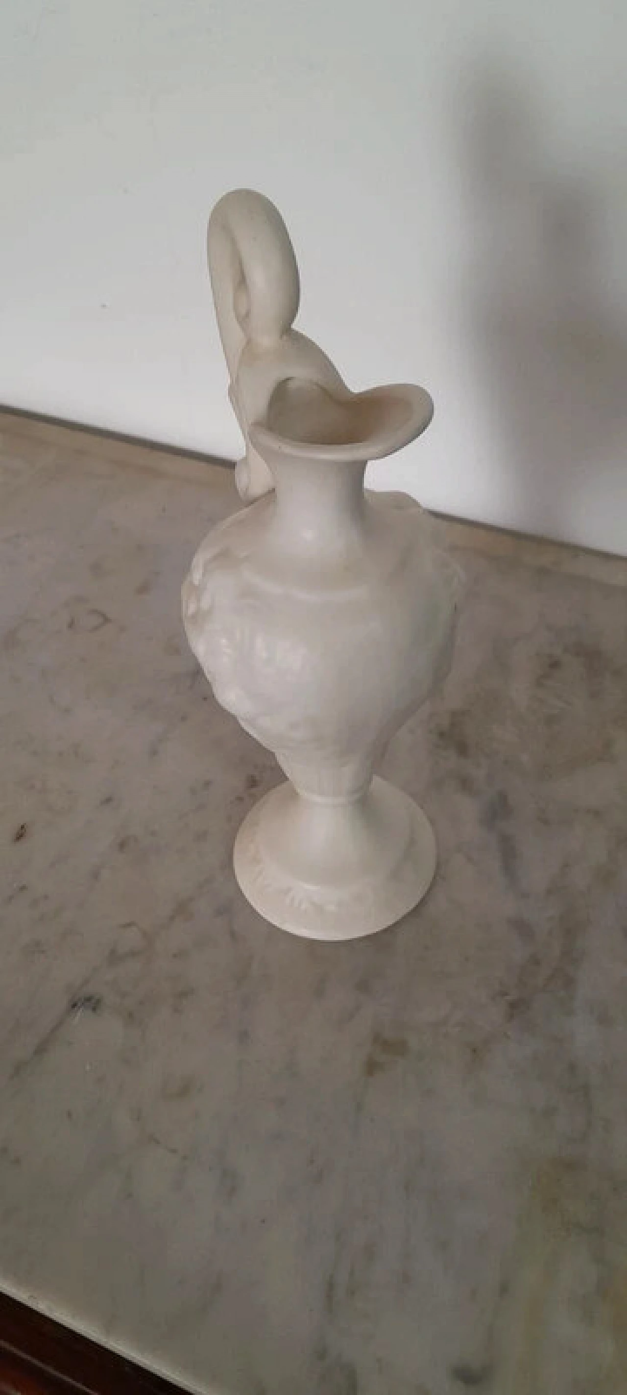 Capodimonte white ceramic amphora, early 20th century 10