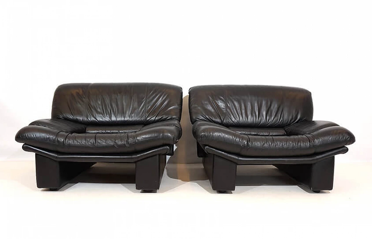 Pair of Ambassador leather armchairs by Nicoletti Salotti for Avanti, 1980s 5