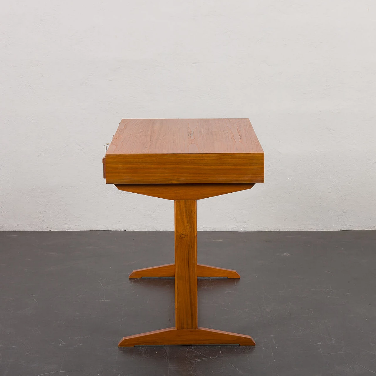 Piccola scrivania in teak di Gianfranco Frattini per Bernini, anni '50 7