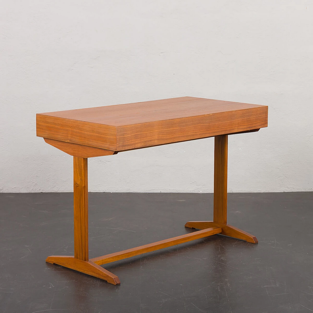 Small teak desk by Gianfranco Frattini for Bernini, 1950s 8