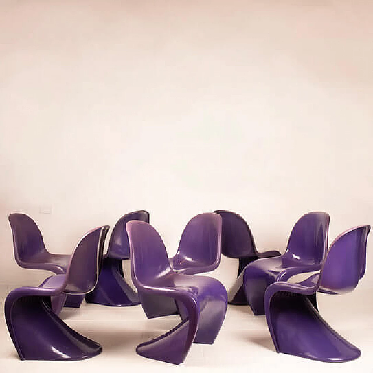 8 Plastic chairs by Verner Panton for Herman Miller, 1970s 3