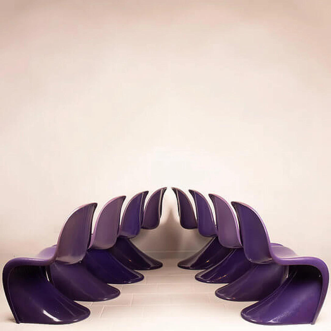 8 Plastic chairs by Verner Panton for Herman Miller, 1970s 10