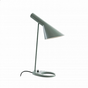 Lampada da tavolo AJ di Arne Jacobsen per Louis Poulsen