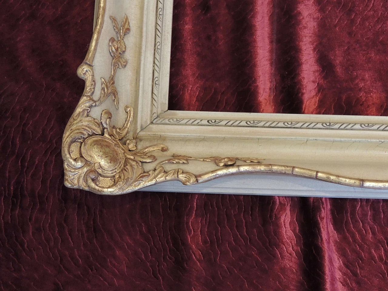 Cornice in legno intagliato e dorato, metà '800 3