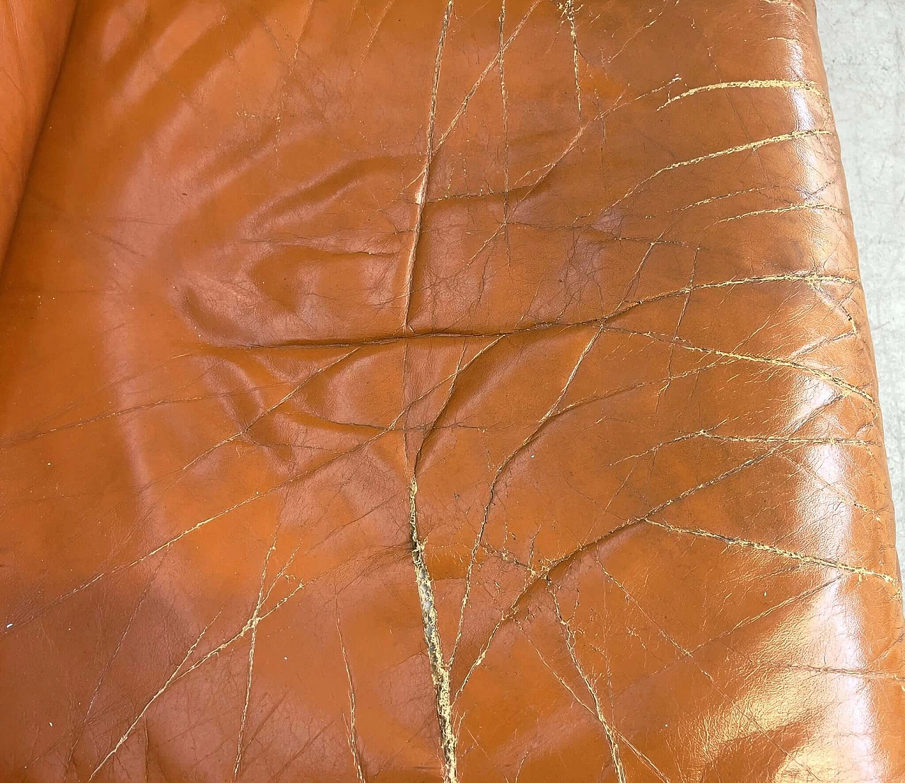 Divano Bastiano in legno e pelle di Afra & Tobia Scarpa per Gavina, anni '60 5