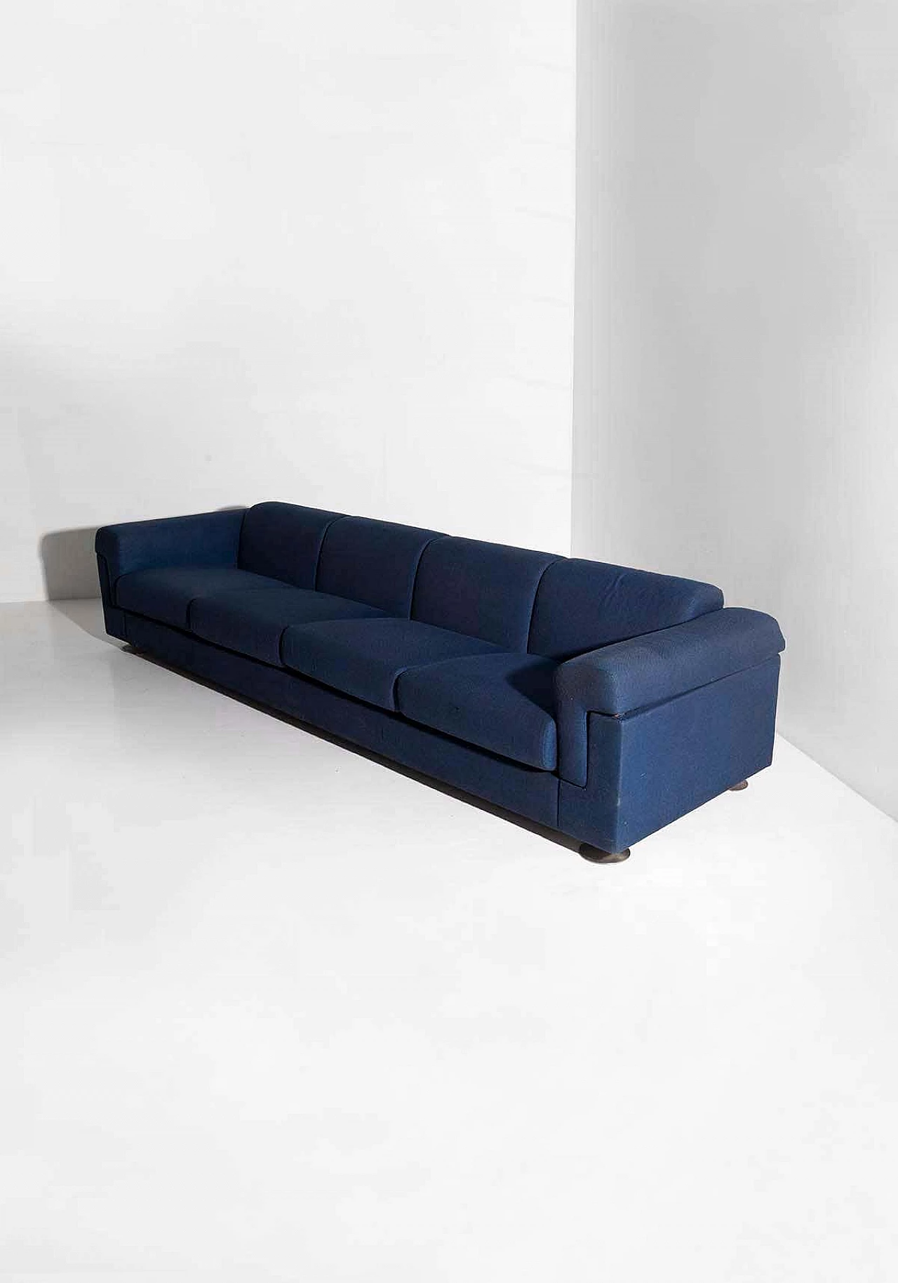 D120 blue fabric sofa by V. Borsani and A. Bonetti for Tecno, 1960s 2