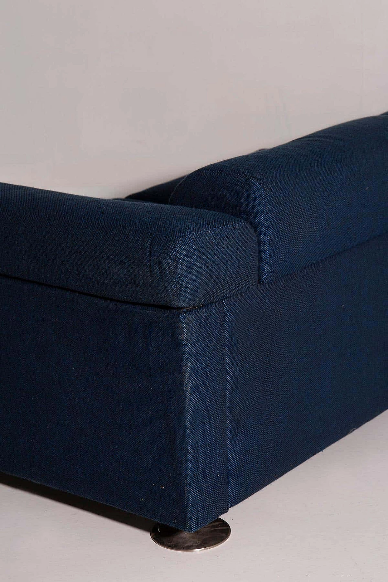 D120 blue fabric sofa by V. Borsani and A. Bonetti for Tecno, 1960s 6