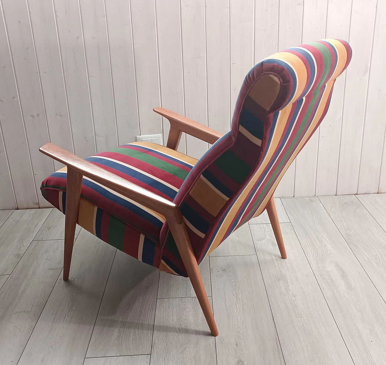 Poltrona scandinava in legno e tessuto a righe multicolore, anni '40 2