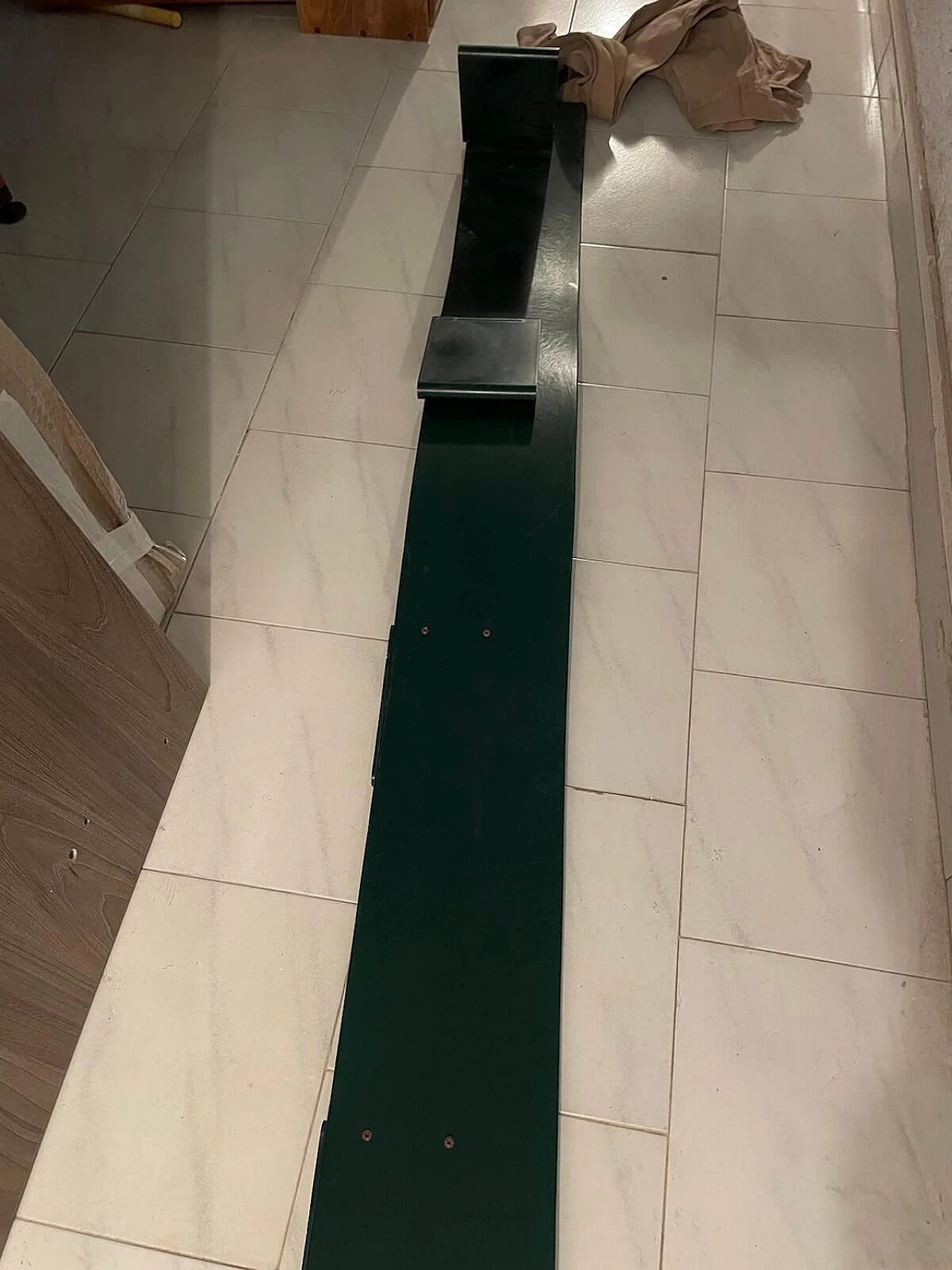 Libreria Bookworm verde di Ron Arad per Kartell, anni '90 11