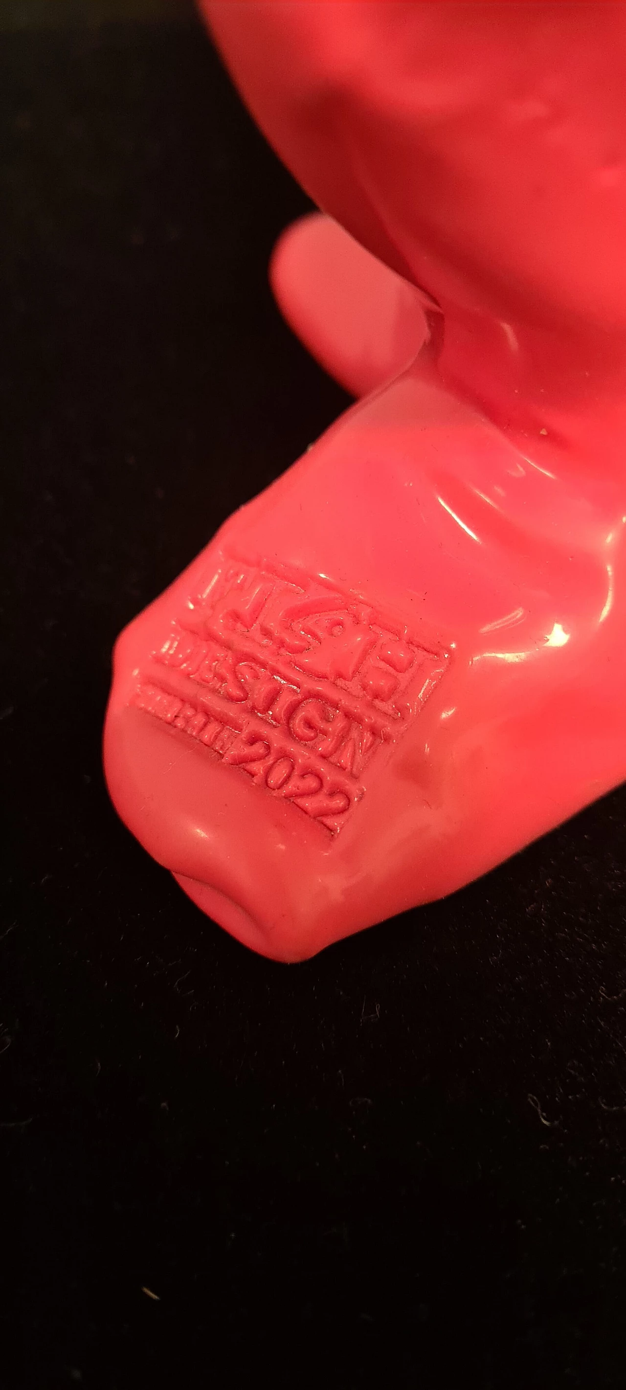 Resin vase by Gaetano Pesce 4