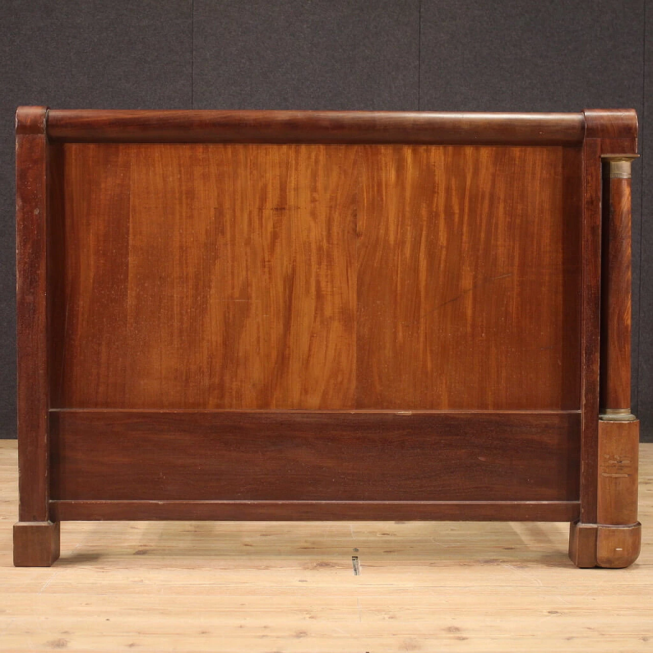 Letto Impero in legno con decorazioni in bronzo e ottone, '800 11
