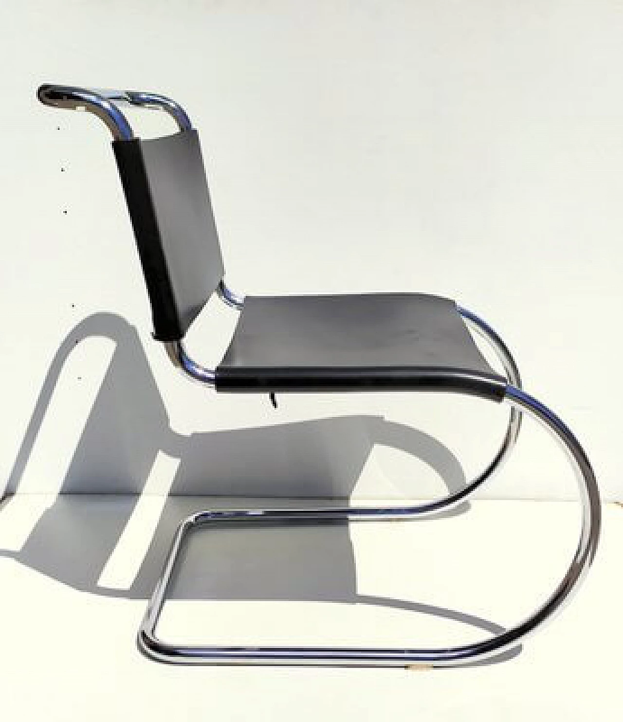 MR 10 chair attributed to Ludwig Mies van der Rohe for Knoll, 1970s 3