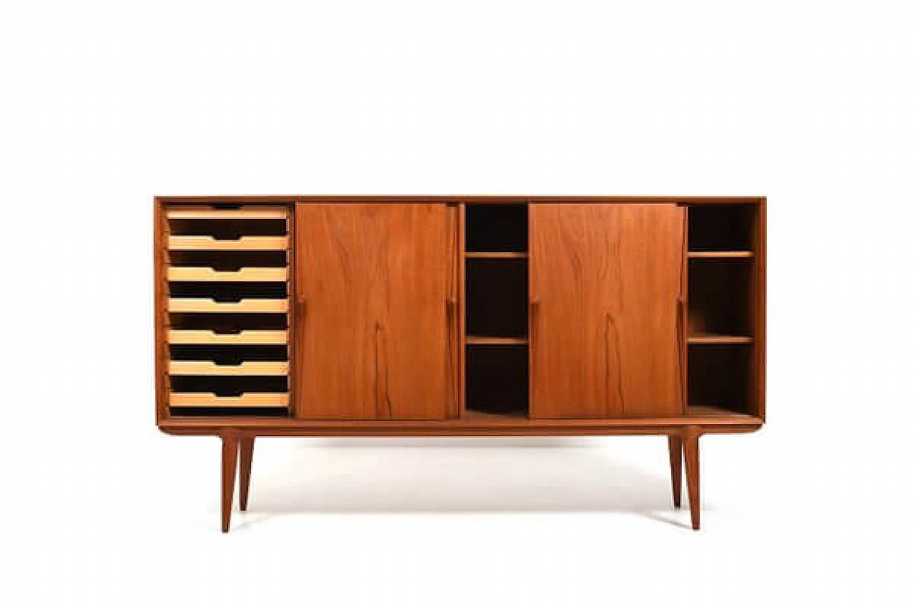 Credenza 19 in teak di Omann Jun per Møbelfabrik, anni '60 9