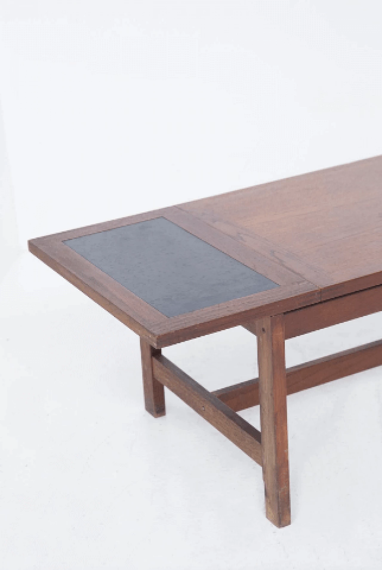 Tavolino in legno di Finn Juhl per France & Son, anni '50 3