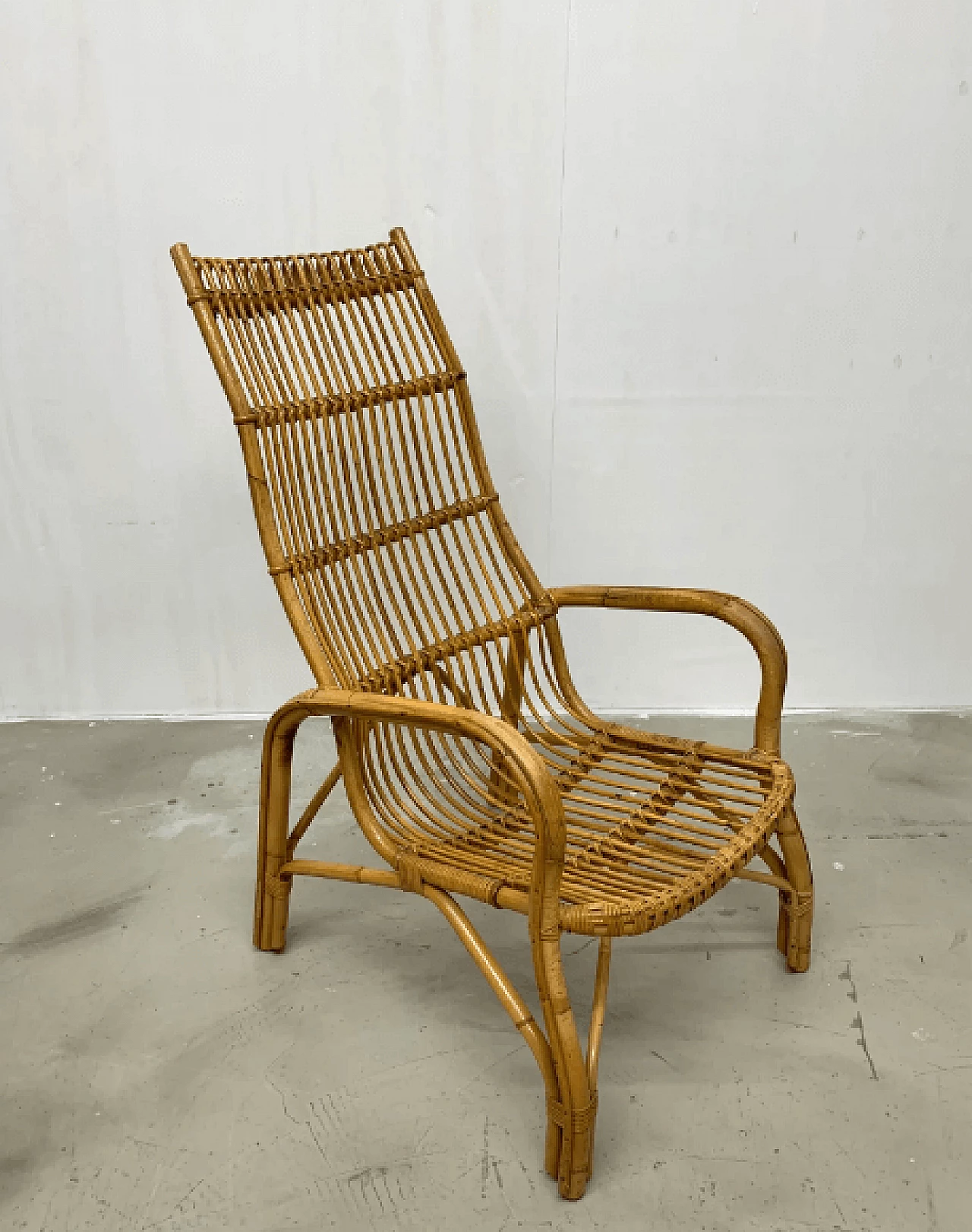 Poltrona in rattan con schienale alto, anni '60 8