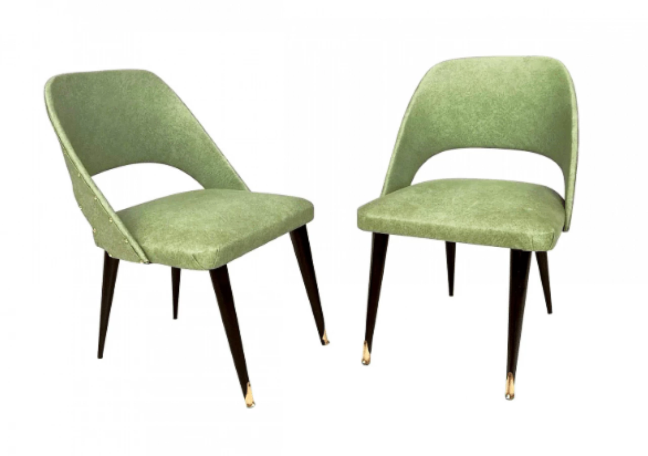 Coppia di sedie in legno ebanizzato e skai verde, anni '50 1