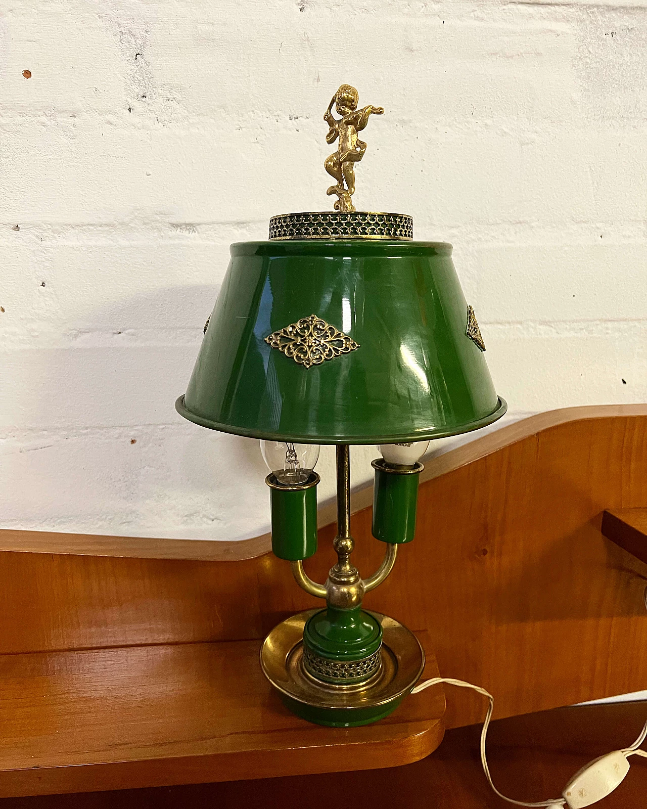 Lampada da tavolo in metallo smaltato verde e ottone, inizio '900 2