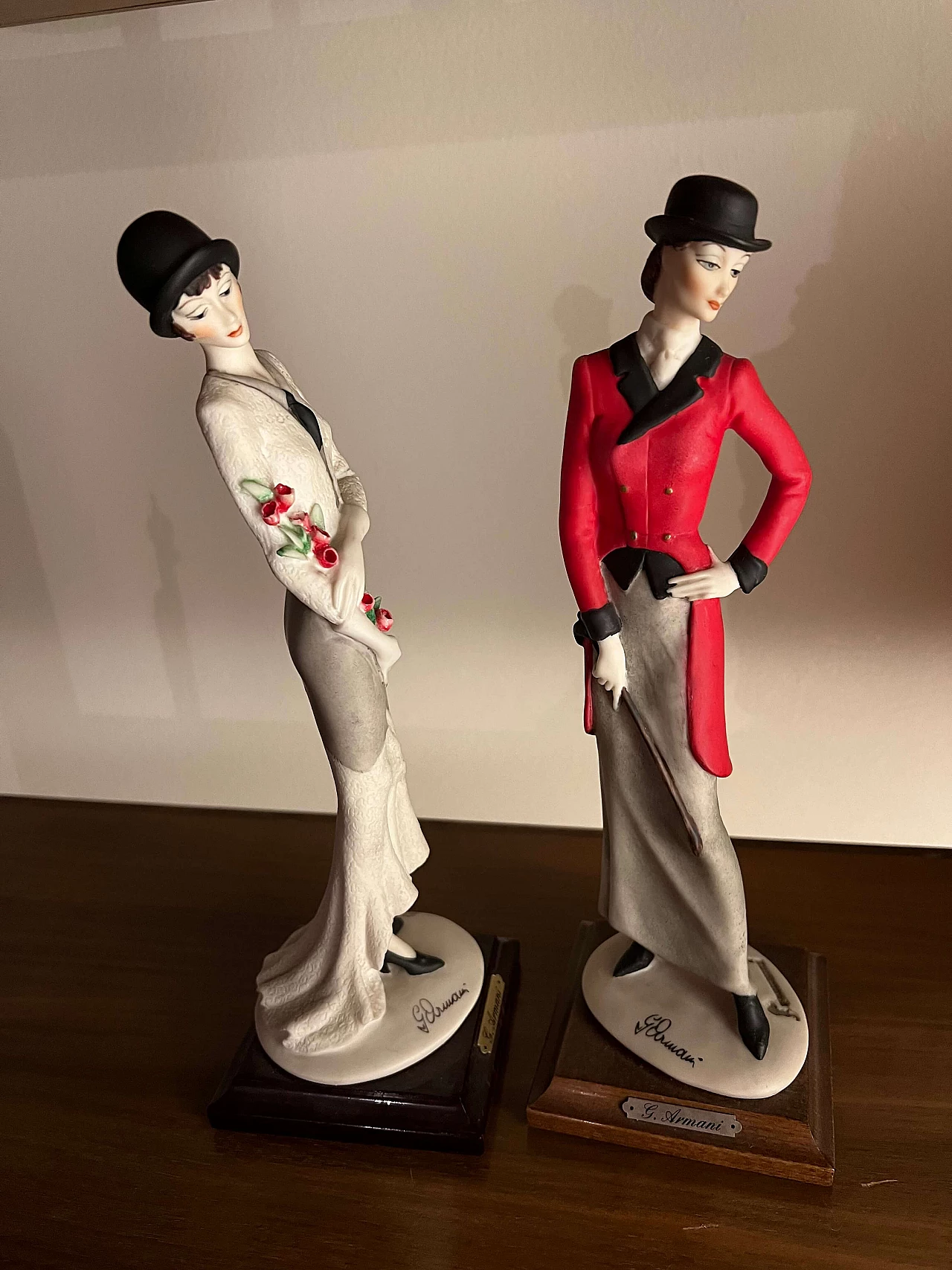 Pair of porcelain figures by Giuseppe Armani for Capodimonte, 1980s 3