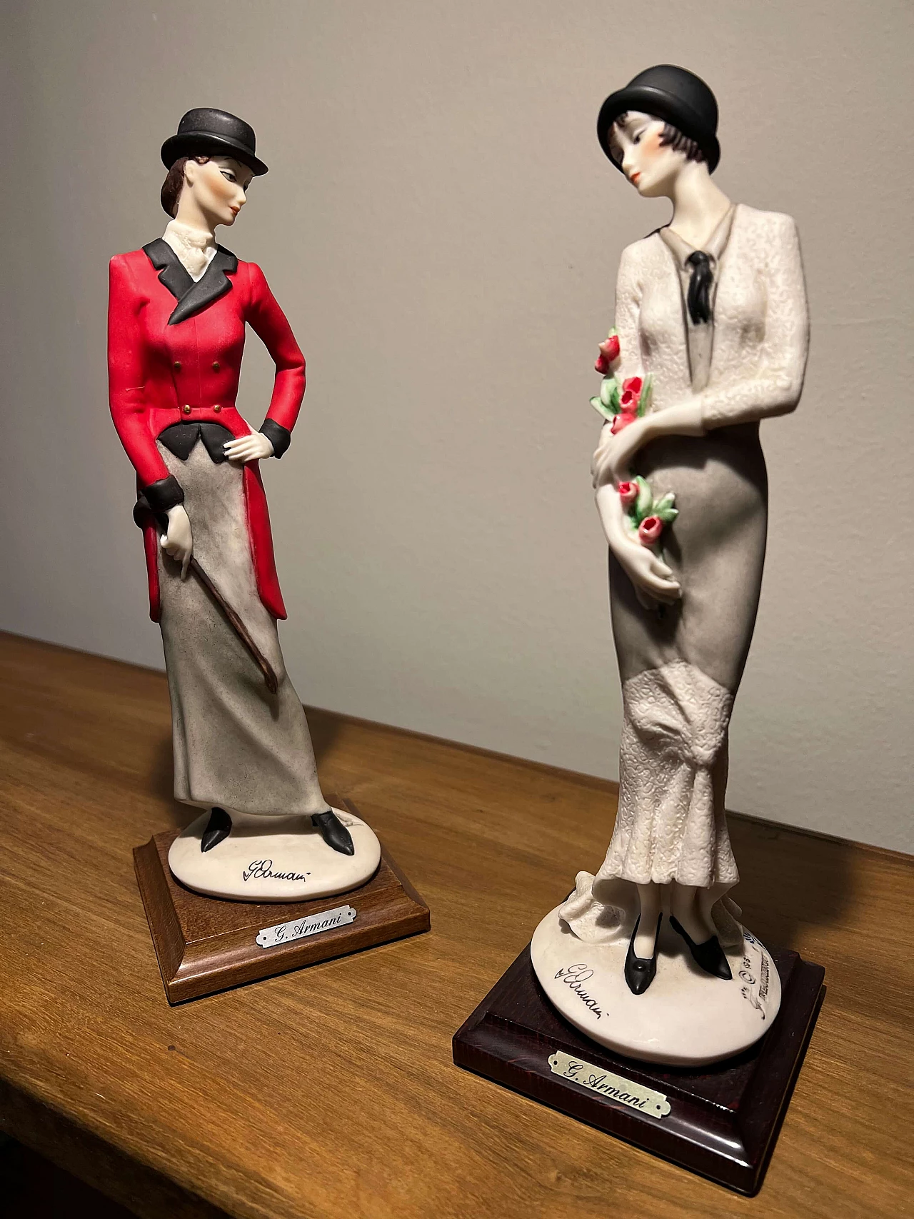 Pair of porcelain figures by Giuseppe Armani for Capodimonte, 1980s 9
