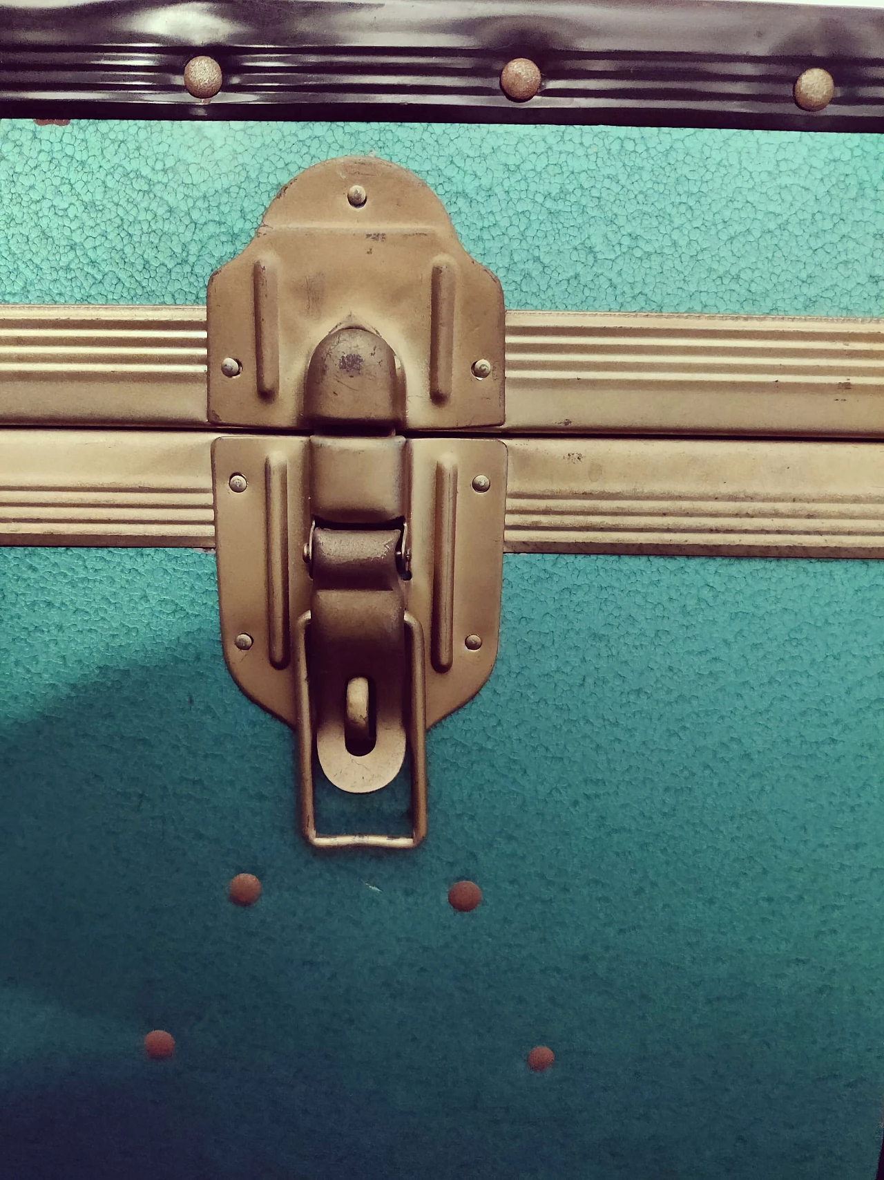 Baule in metallo a doppia chiusura, anni '70 11