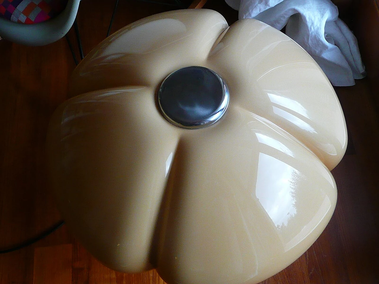 Pair of Quadrifoglio lamps by Gae Aulenti for Guzzini, 1970s 9