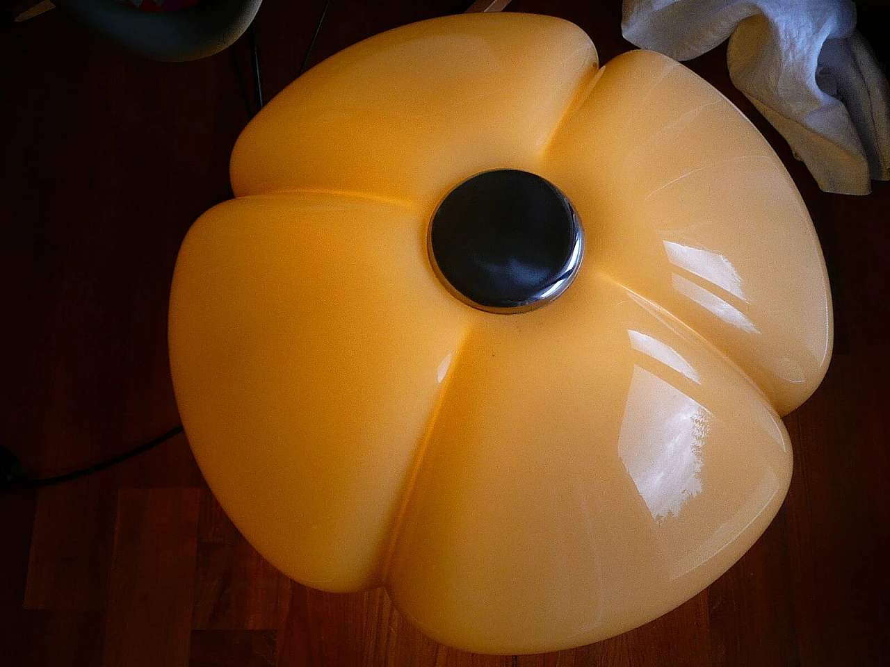 Pair of Quadrifoglio lamps by Gae Aulenti for Guzzini, 1970s 10