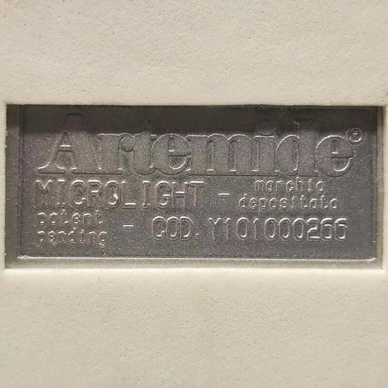 Lampada da tavolo Microlight di Ernesto Gismondi per Artemide, anni '90 11