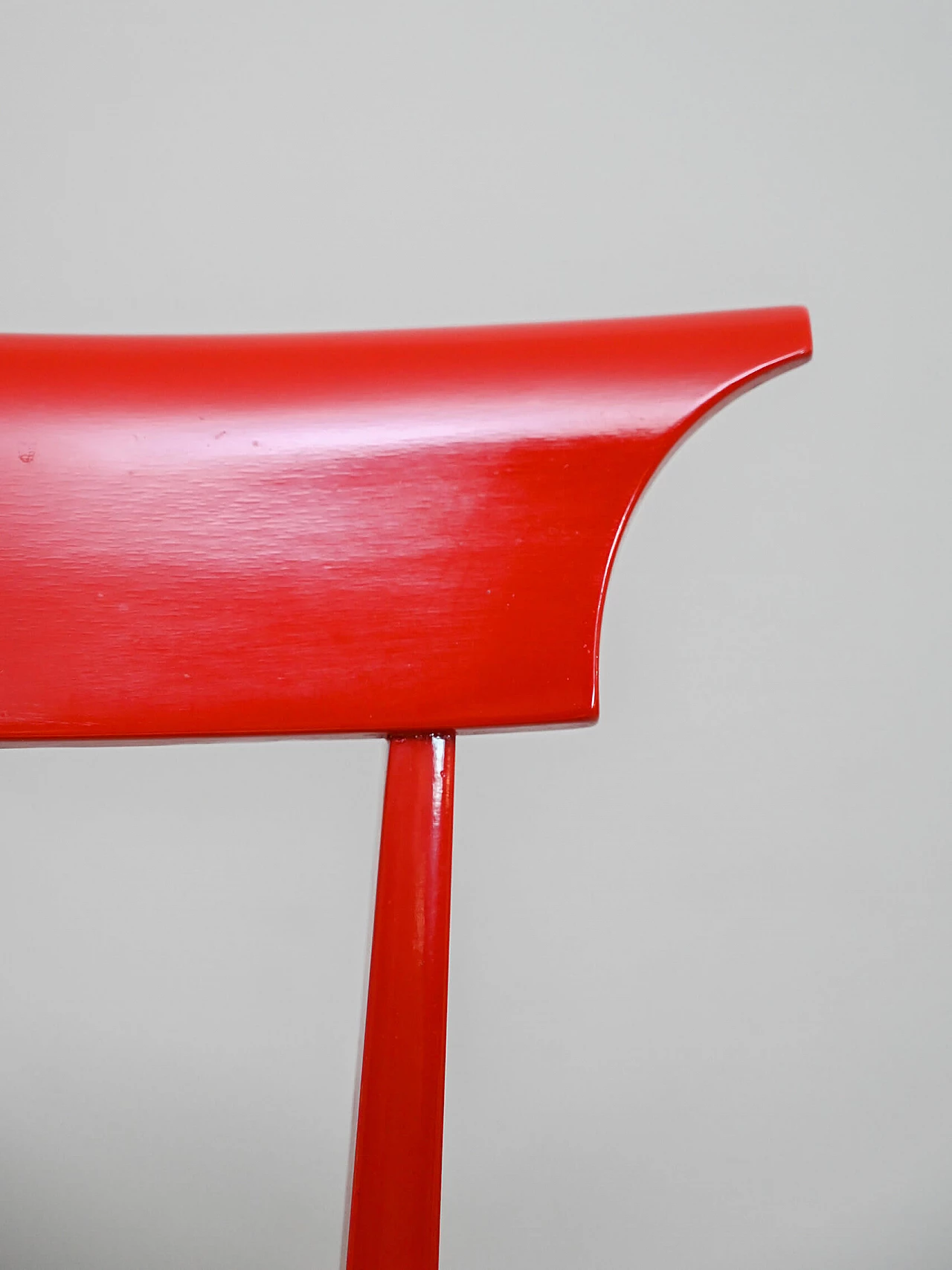 6 Sedie in legno laccato rosso e paglia di Vienna, anni '60 9