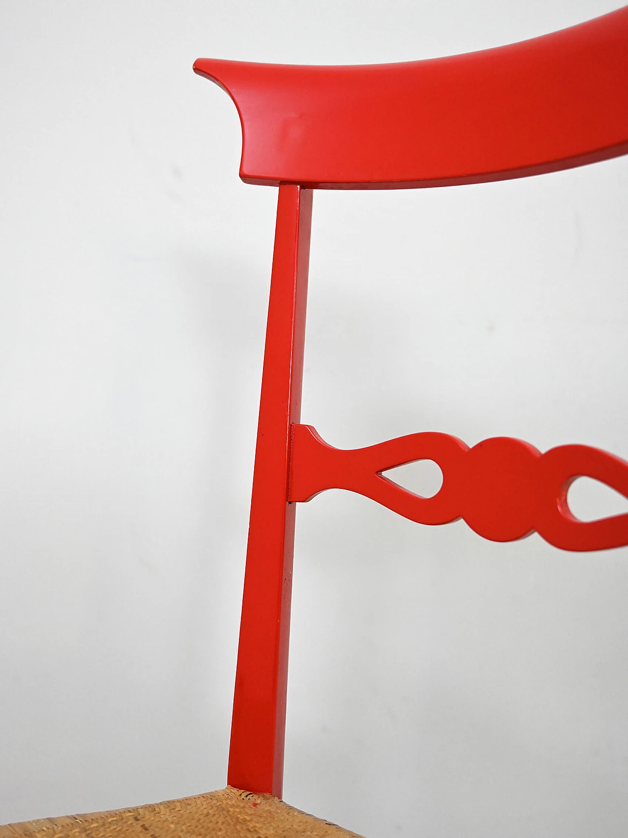 6 Chairs in red lacquered wood and Vienna straw, 1960s 11