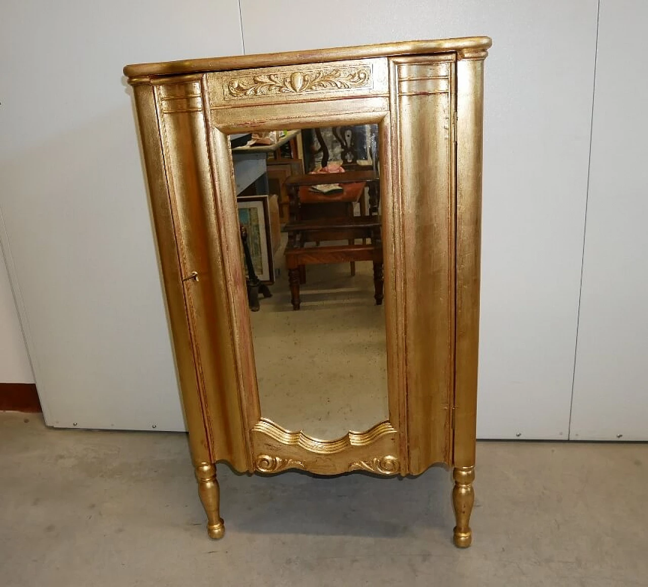 Credenza con specchio in legno dorato, anni '30 2