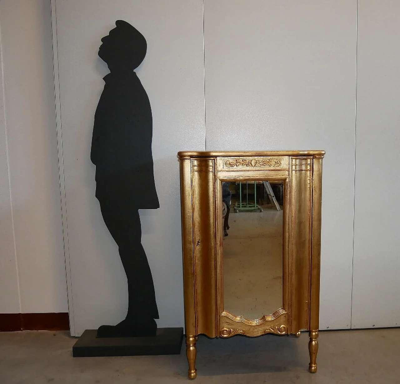 Gilded wood sideboard with mirror, 1930s 12