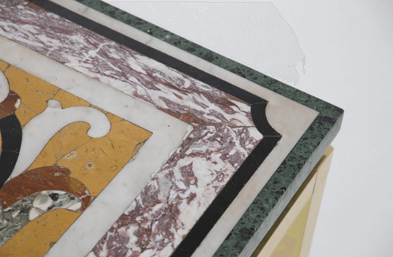 Tavolino in ottone e marmo policromo, anni '50 7