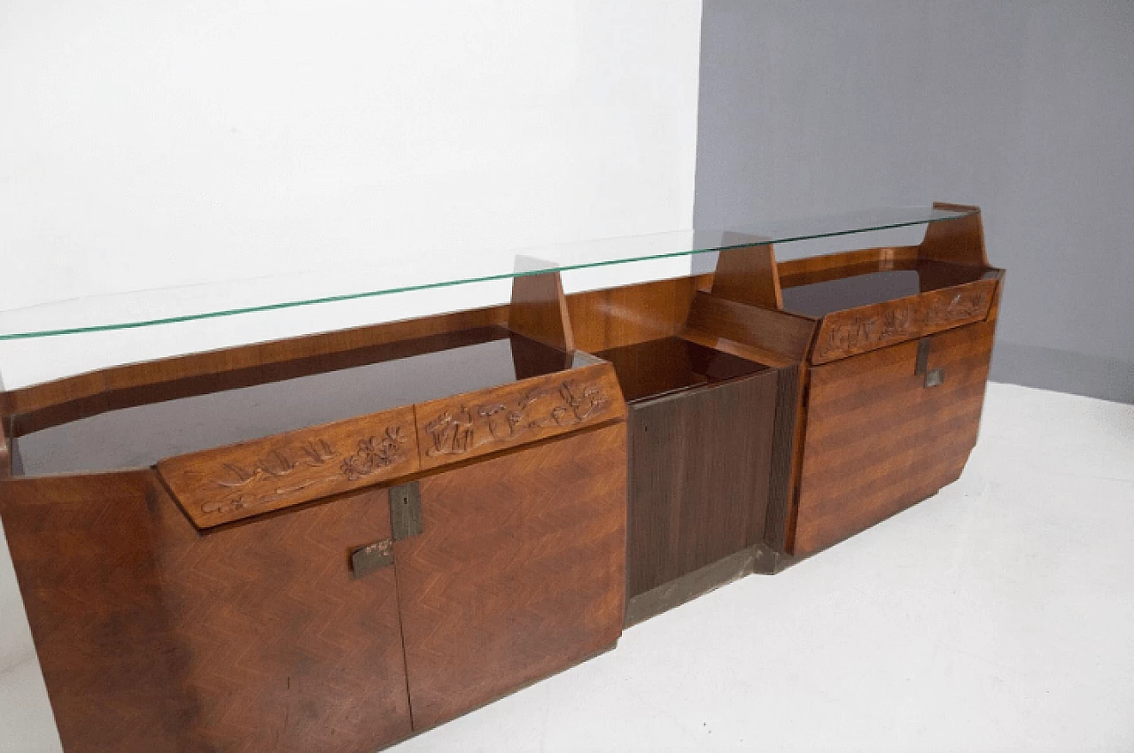 Credenza in legno, vetro e ottone di Dassi, anni '50 6