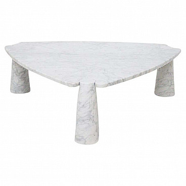 Triangular white marble coffee table by Angelo Mangiarotti for Skipper, 1970s