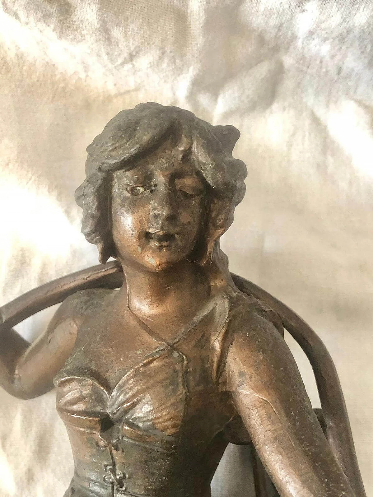 Centrotavola con vaso in vetro e scultura in metallo, inizio '900 7