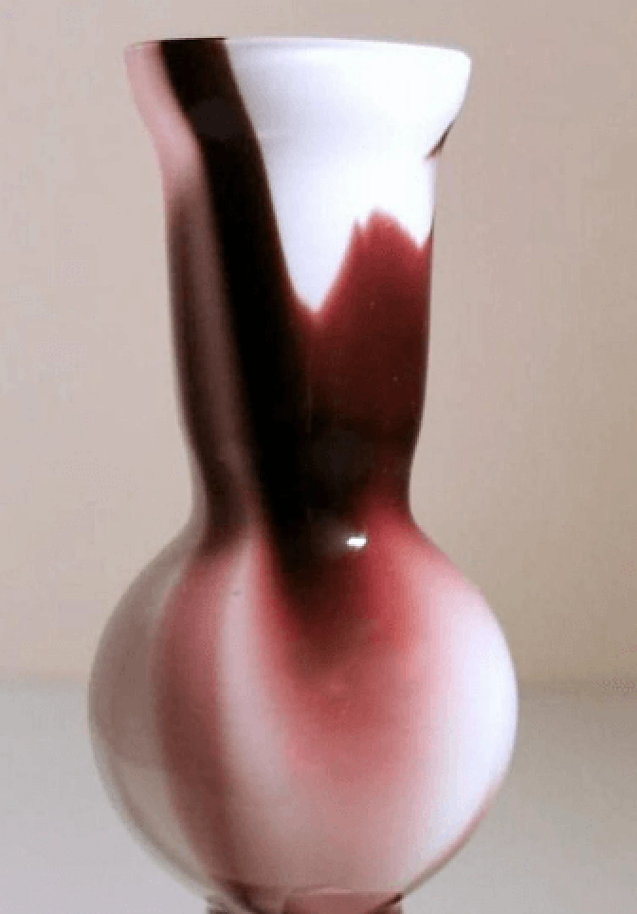 Murano opaline glass vase by Carlo Moretti, 1970s 7