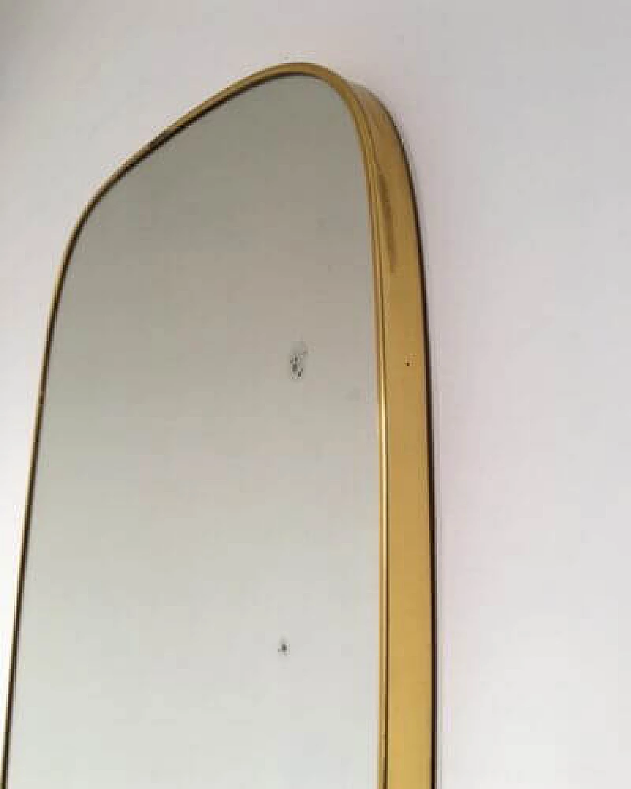 Specchio con cornice in plastica dorata, anni '60 3