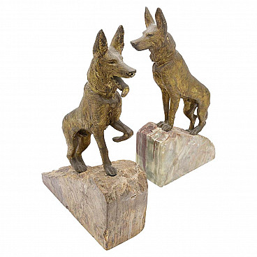Pair of dog-shaped bookends in onyx and bronze, 19th century