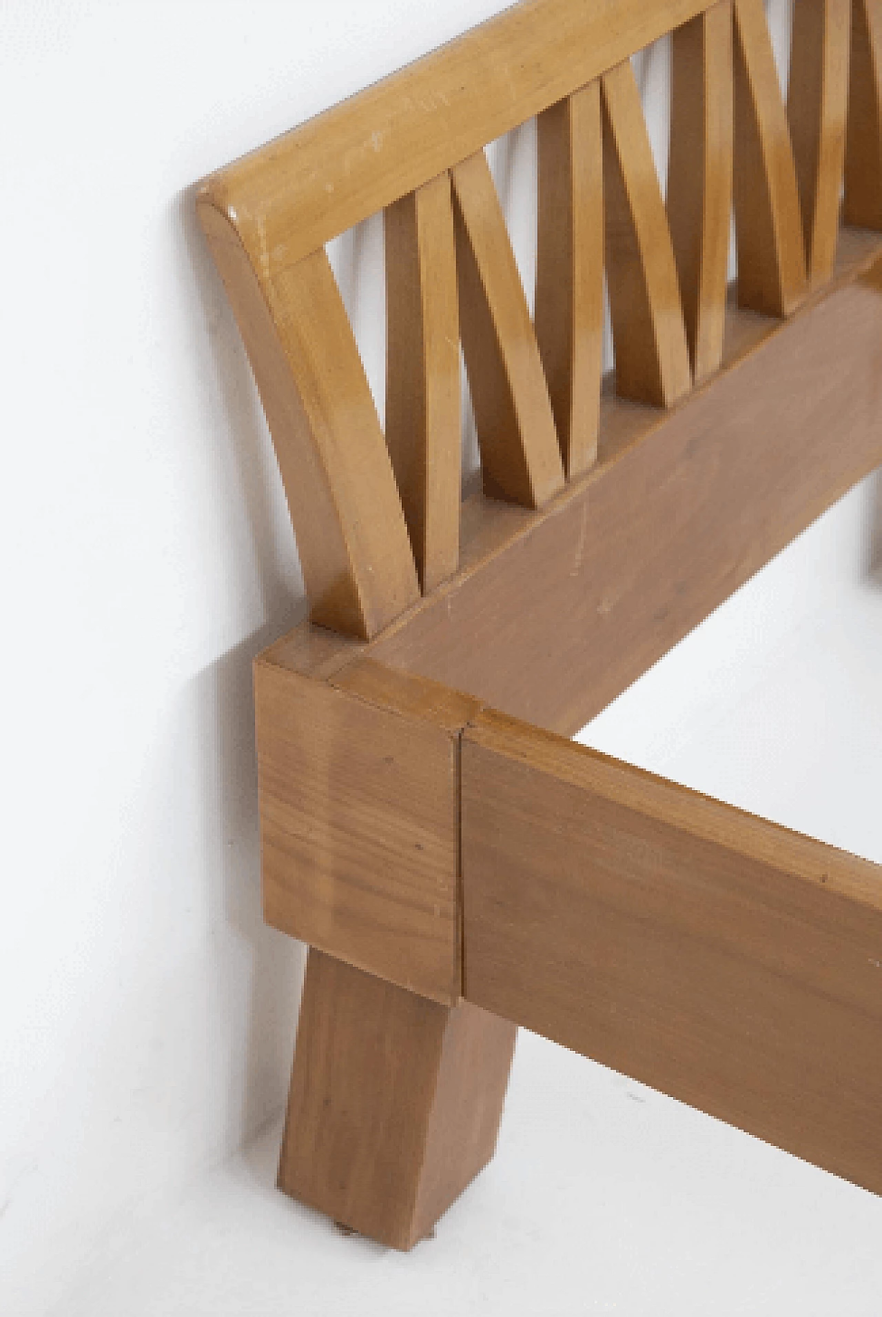 Letto singolo e sedia in legno di Ugo Carrà, anni '50 4