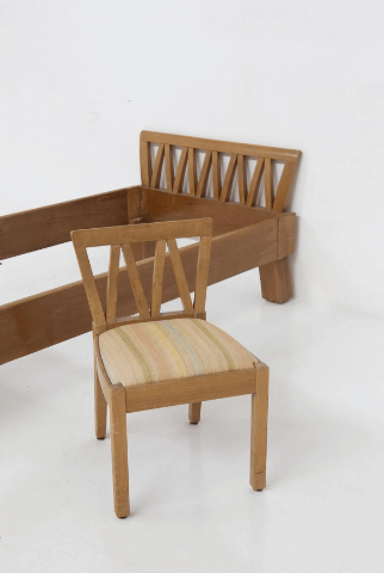 Letto singolo e sedia in legno di Ugo Carrà, anni '50 9