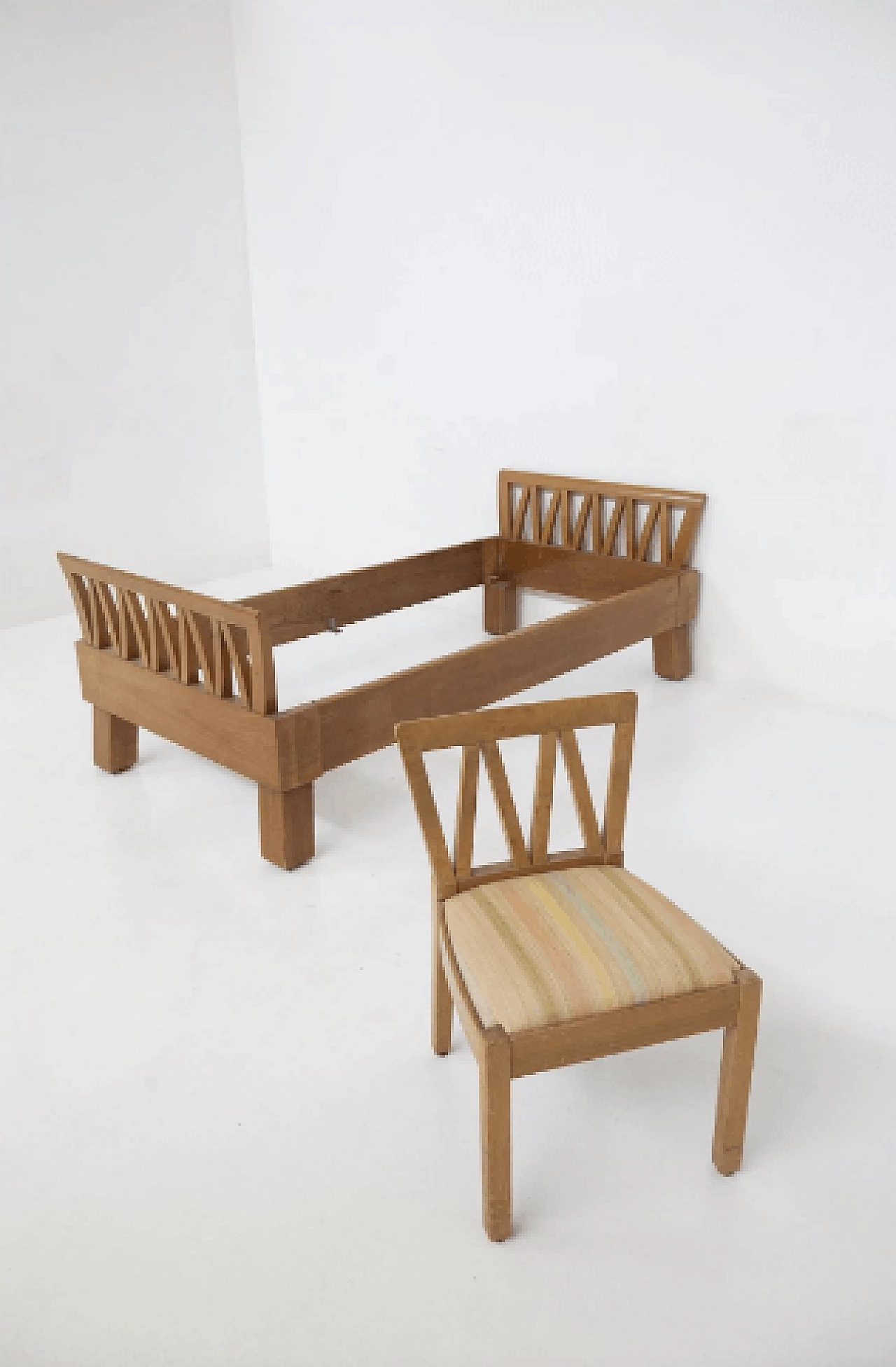 Letto singolo e sedia in legno di Ugo Carrà, anni '50 11