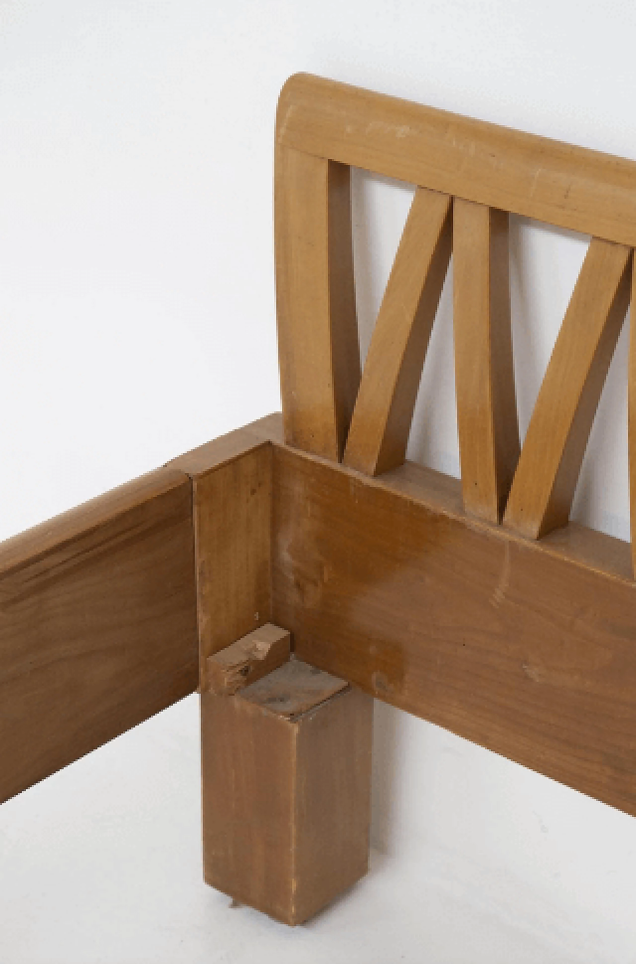 Letto singolo e sedia in legno di Ugo Carrà, anni '50 15