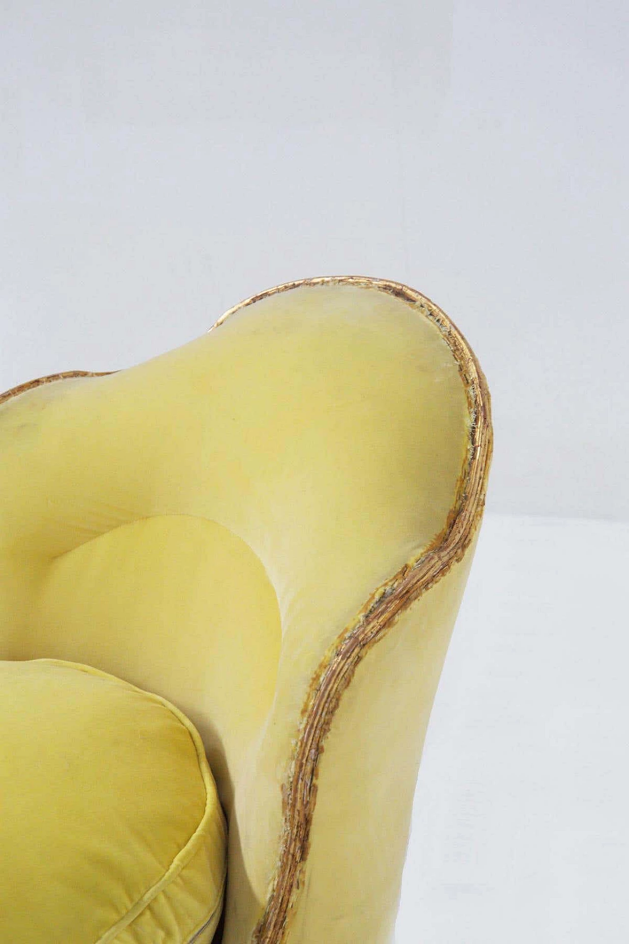 Baroque-style armchair in gilded wood and yellow velvet, 19th century 4