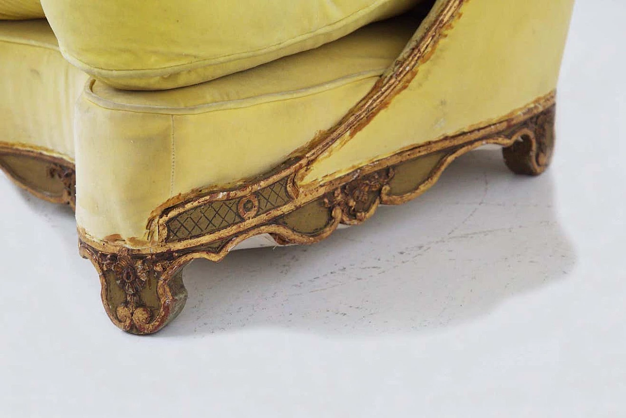 Baroque-style armchair in gilded wood and yellow velvet, 19th century 9