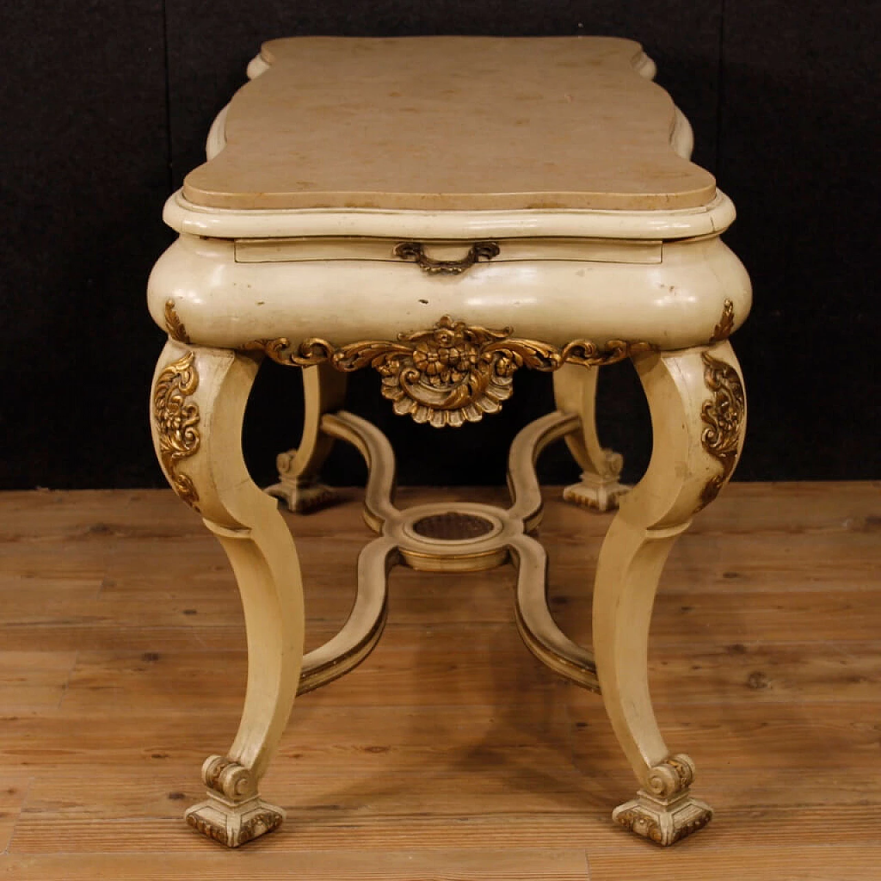 Carved, lacquered and gilded wooden table with marble top, 1940s 4