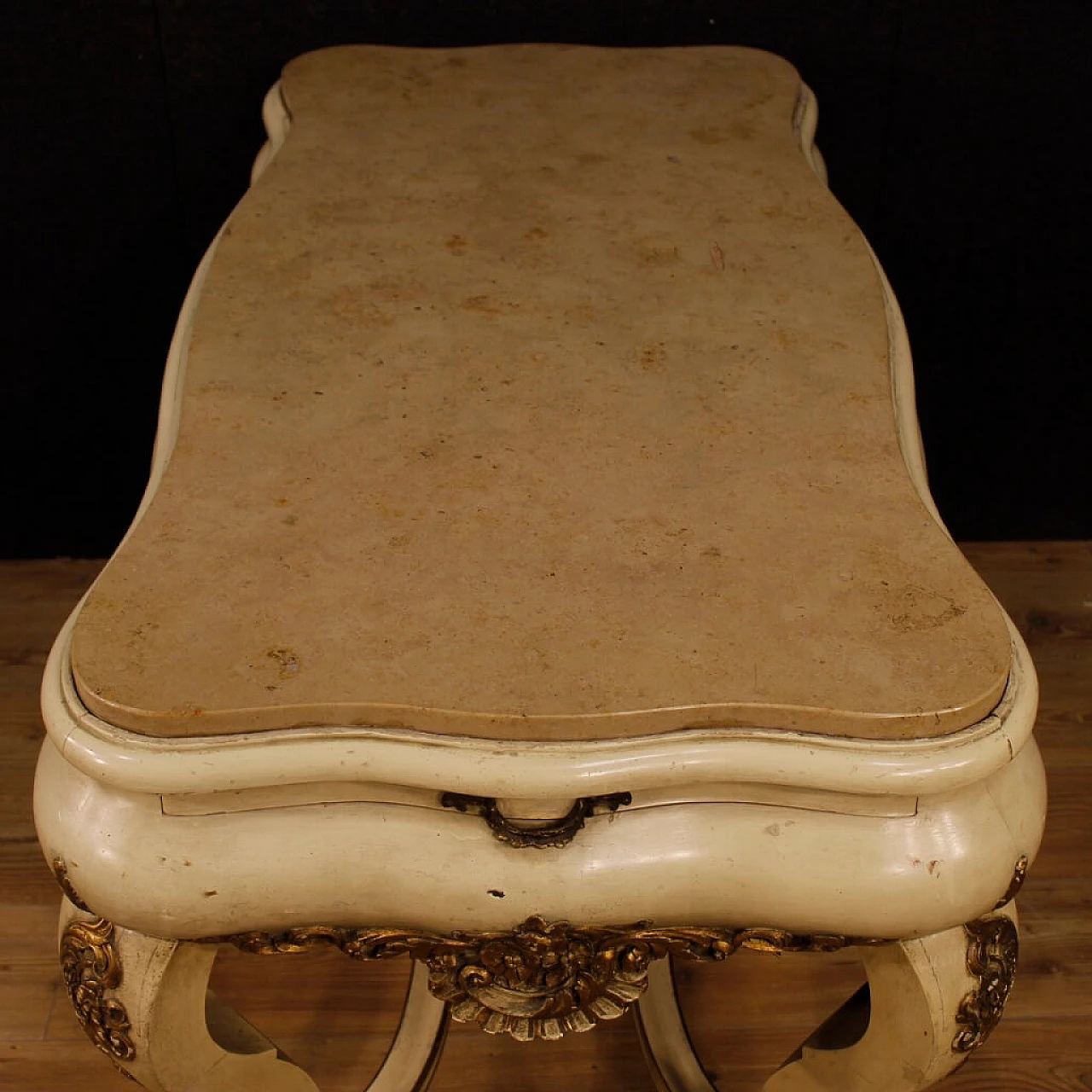 Carved, lacquered and gilded wooden table with marble top, 1940s 5