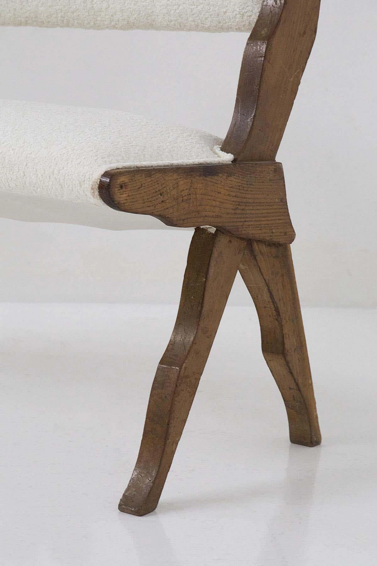 Coppia di panche in noce e tessuto bouclé, anni '50 3