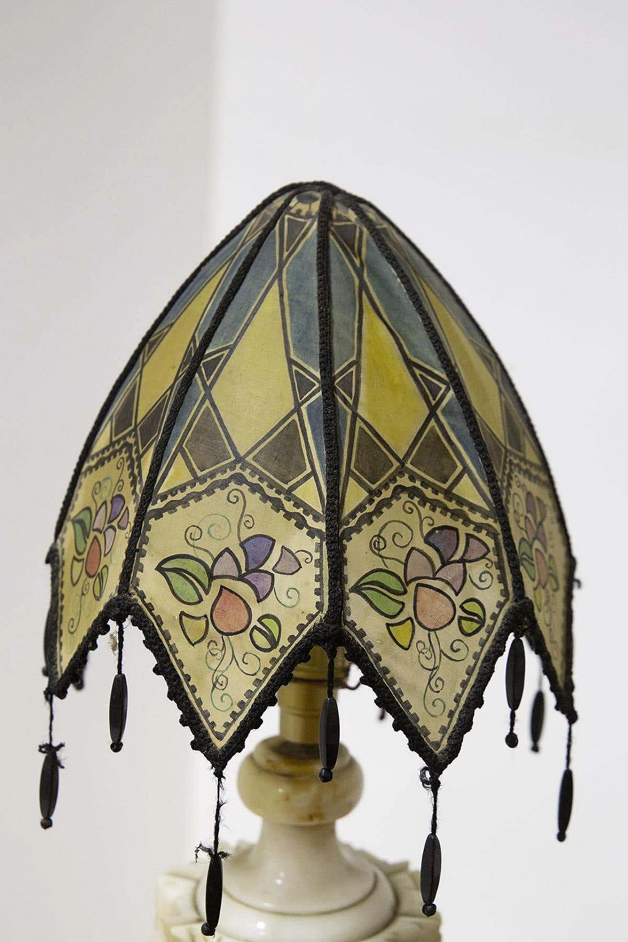 Table lamp with marble base and flower-shaped glass shade, 1930s 6