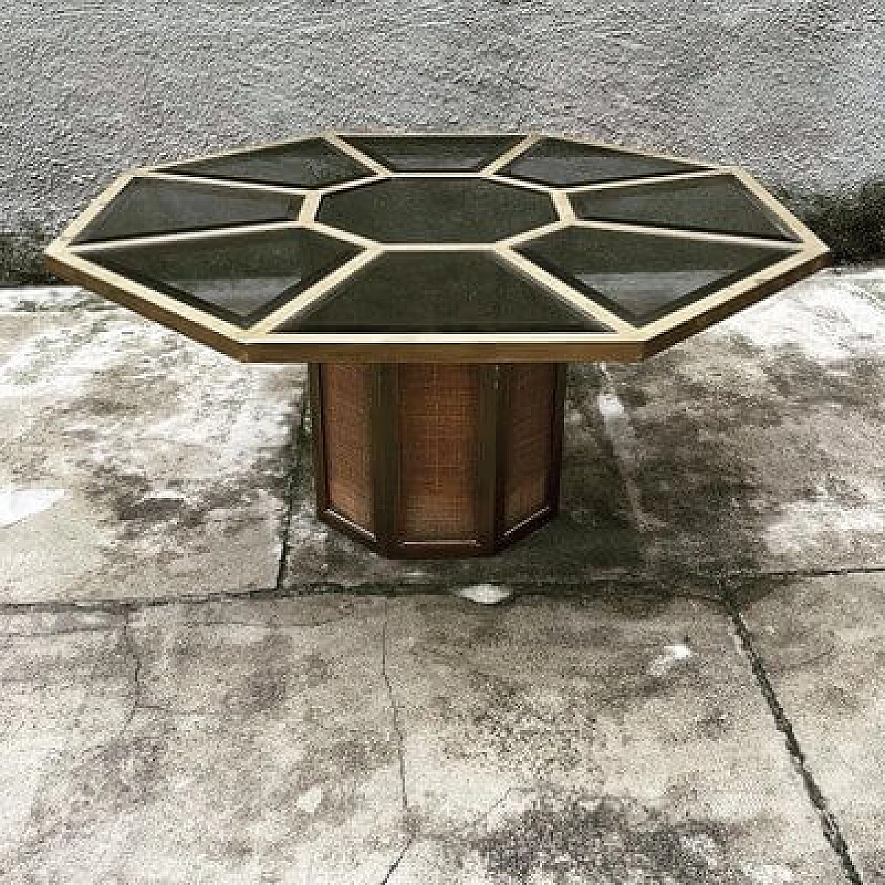 Topazio octagonal table attributed to Romeo Rega for Sabot, 1970s 2