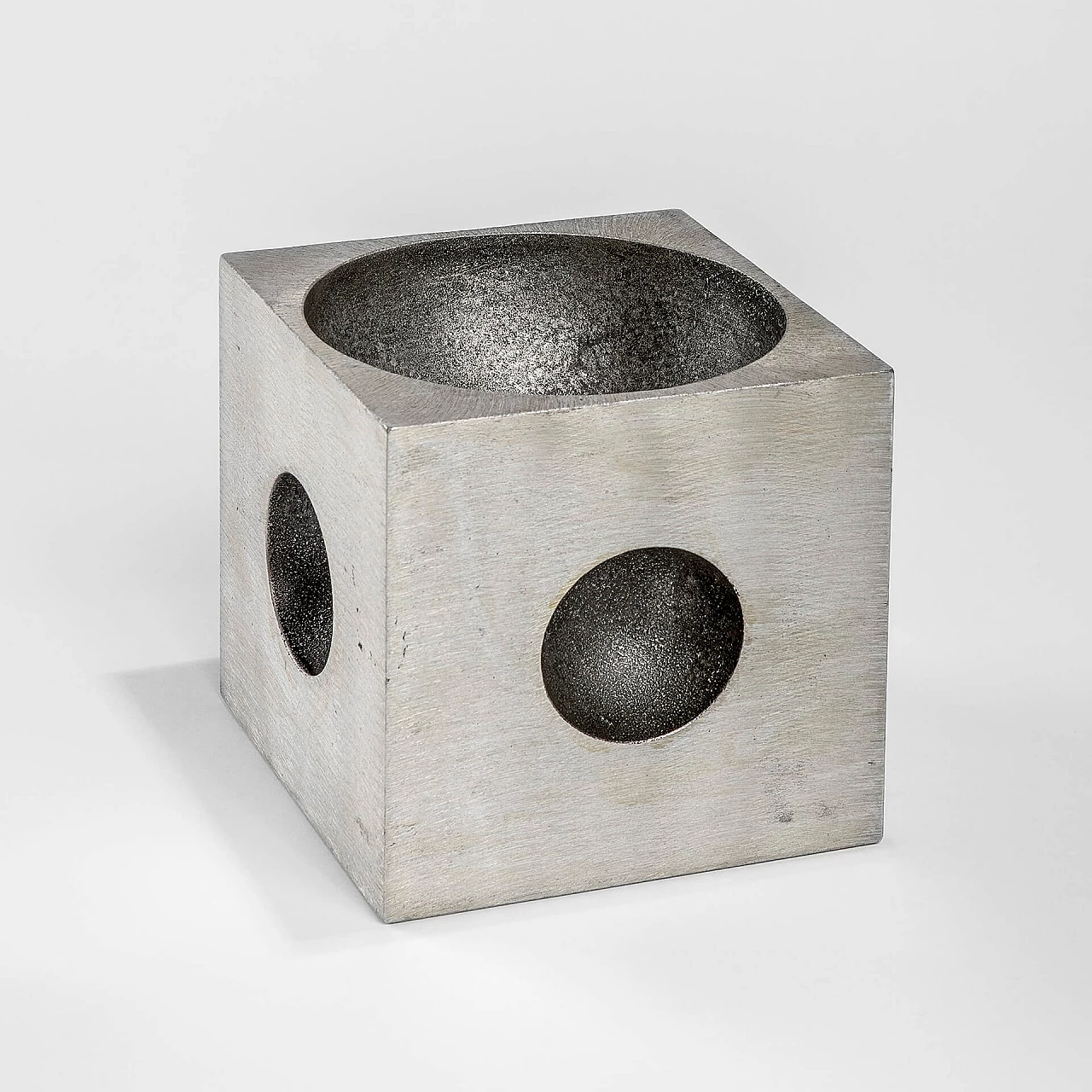 Lorenzo Burchiellaro, Cube, cast aluminium sculpture, 1970s 1